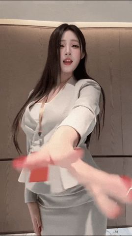 [本子] 抖音两百万粉丝网红[鹅鹅]万元定制，无数人心中的女神，超绝BBW身材极品反差婊，大尺度自慰