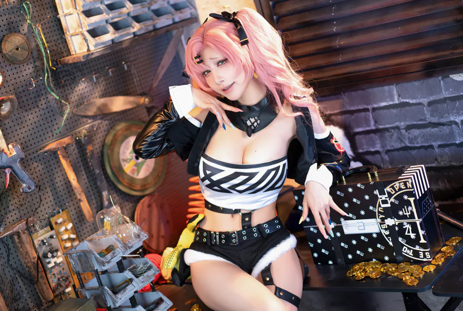 水淼Aqua cosplay Nicole Demara - Zenless Zone Zero